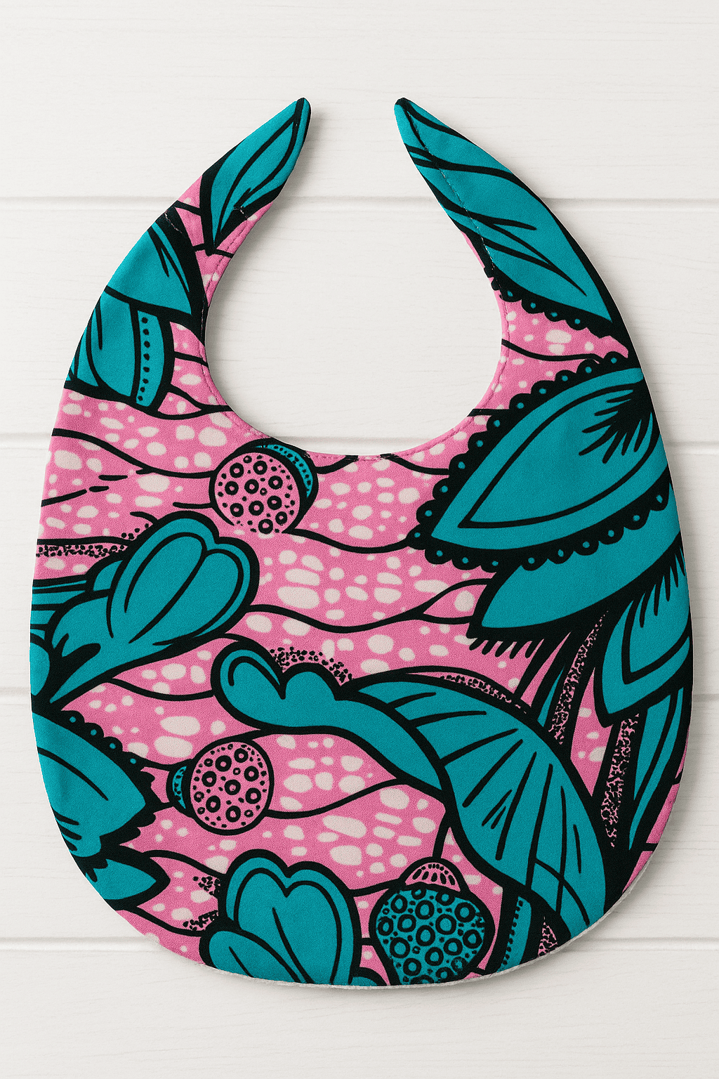 Bavoir pour bébé en tissu wax à fleurs